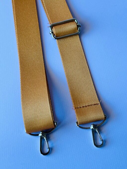 Alternative view of Correa Lucía