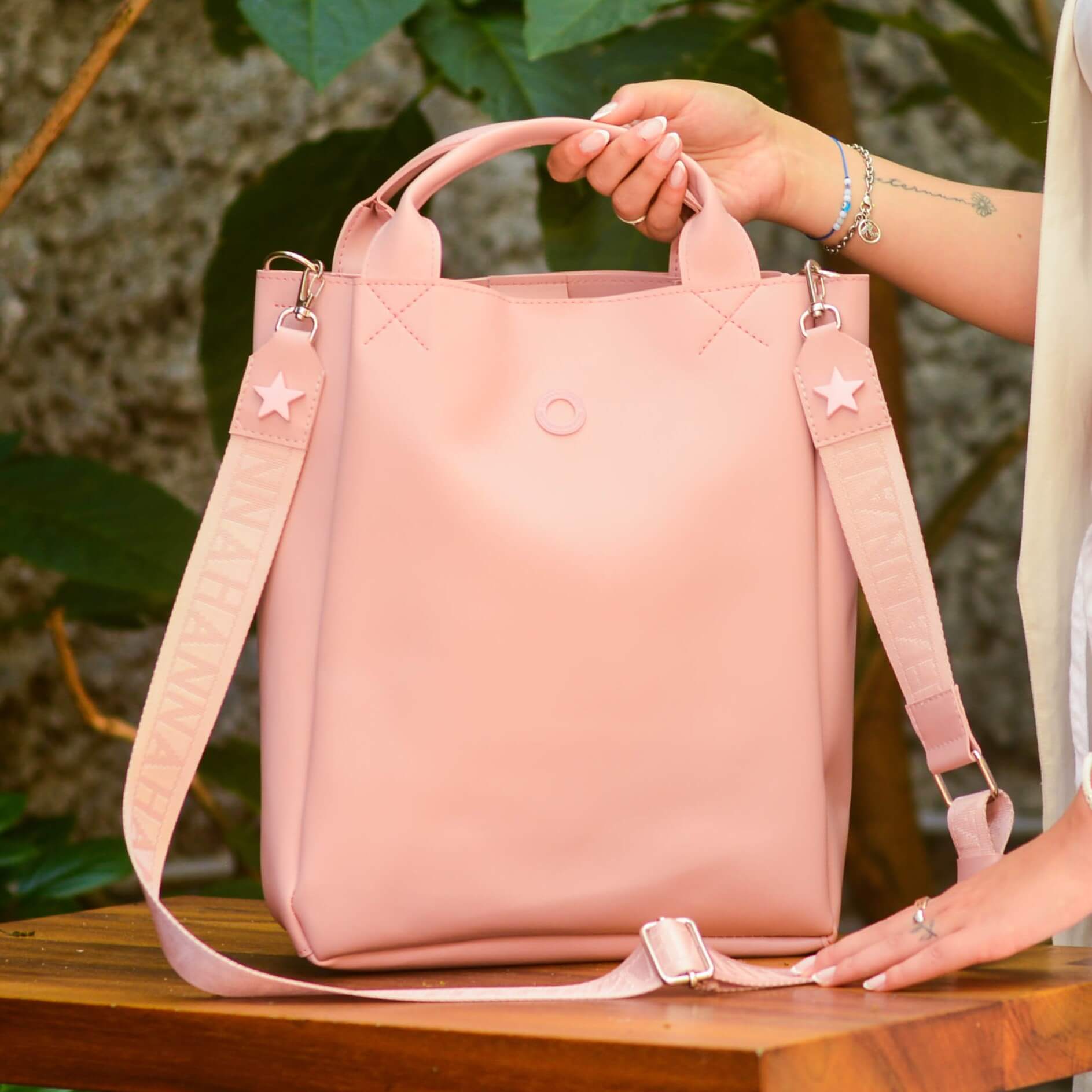 Cartera Carrie