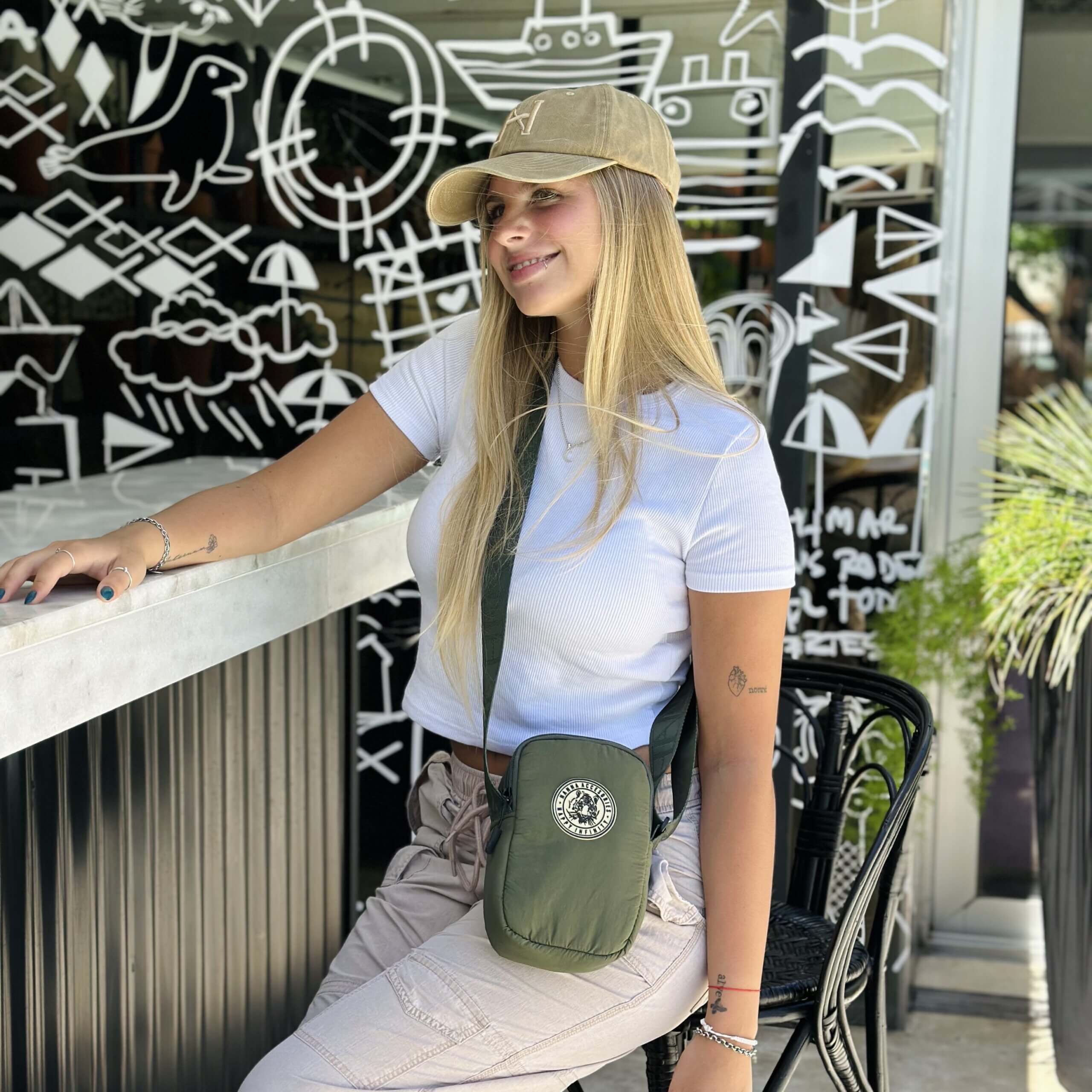 Alternative view of Portacelular Mindy