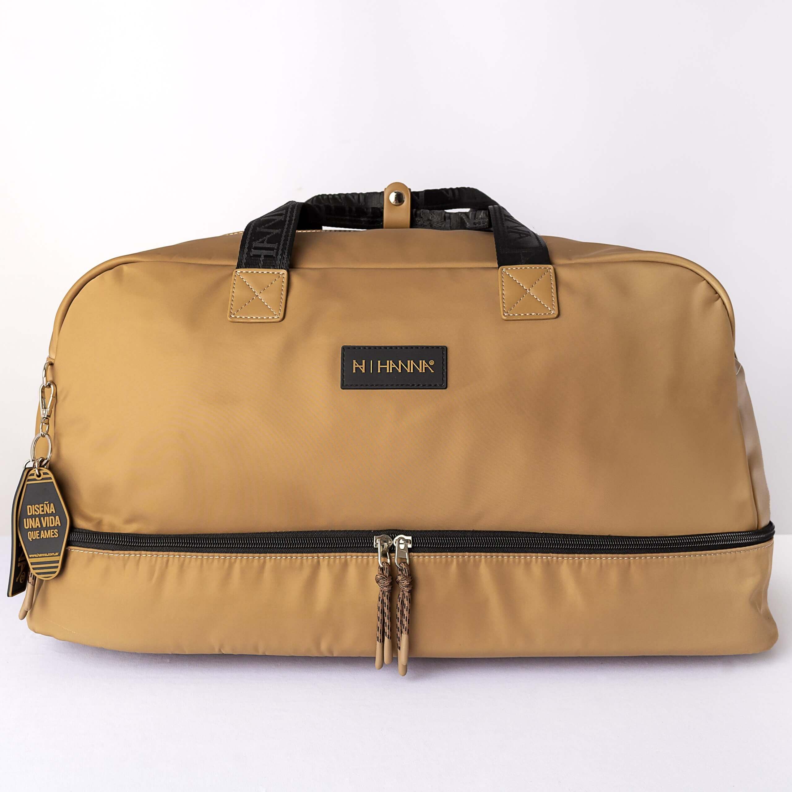 Alternative view of Bolso Maru