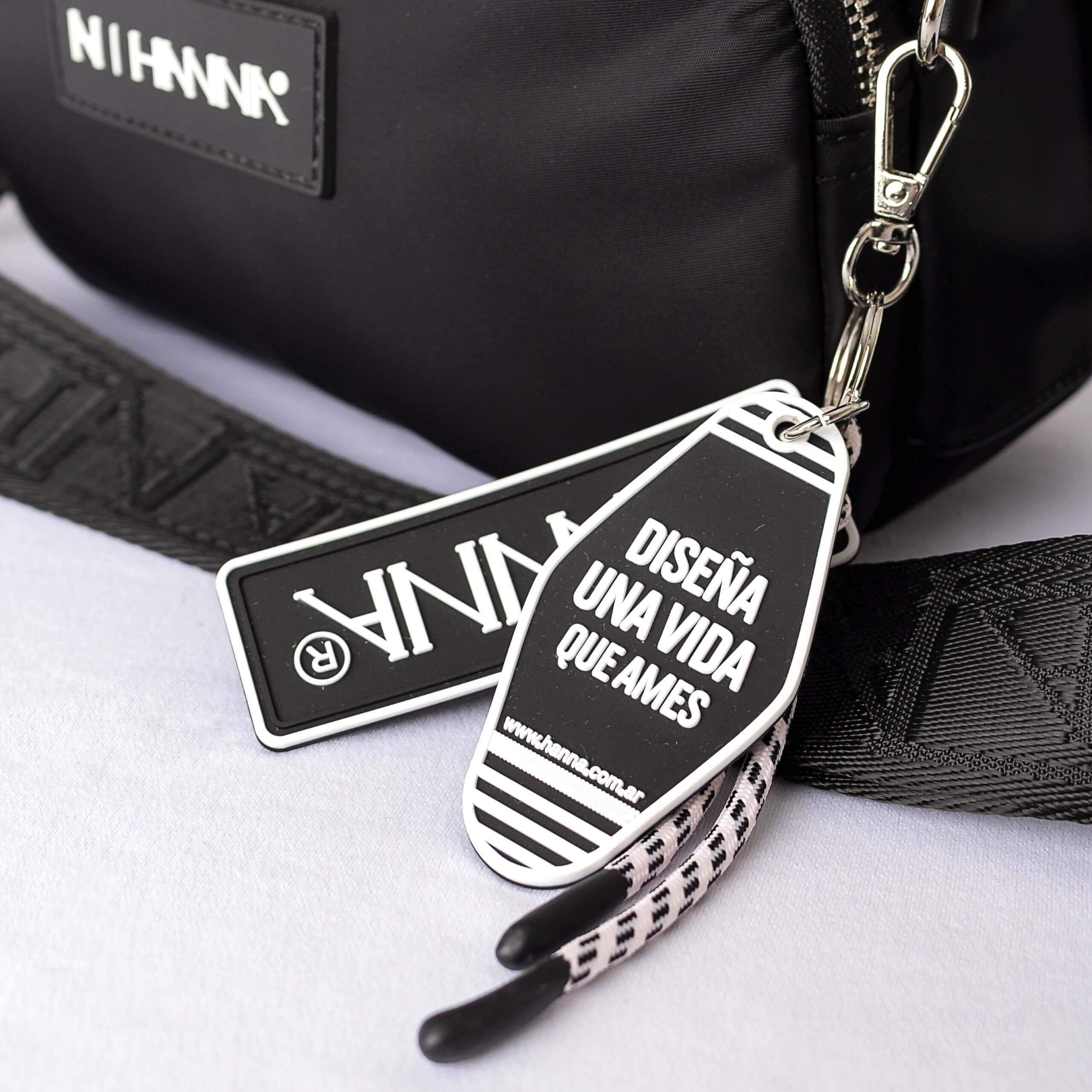 Alternative view of Golfera Tina