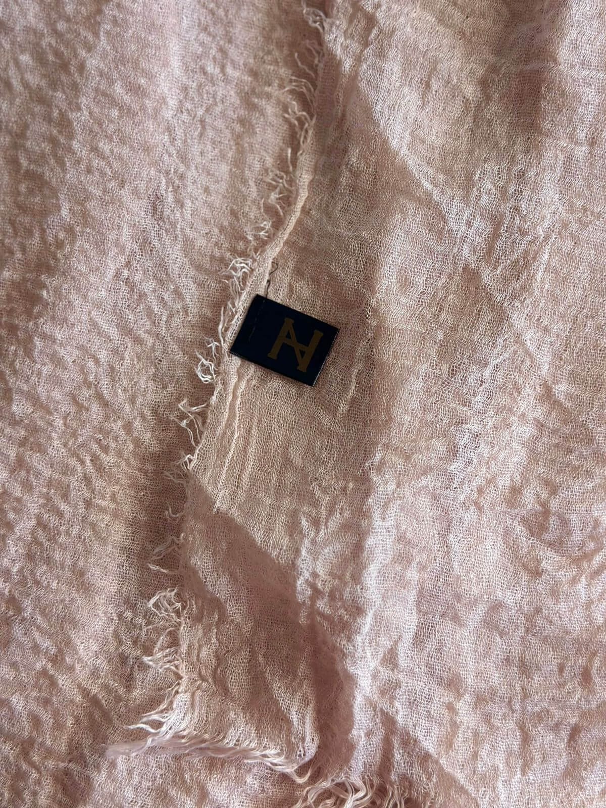 Alternative view of Pareo Lirio