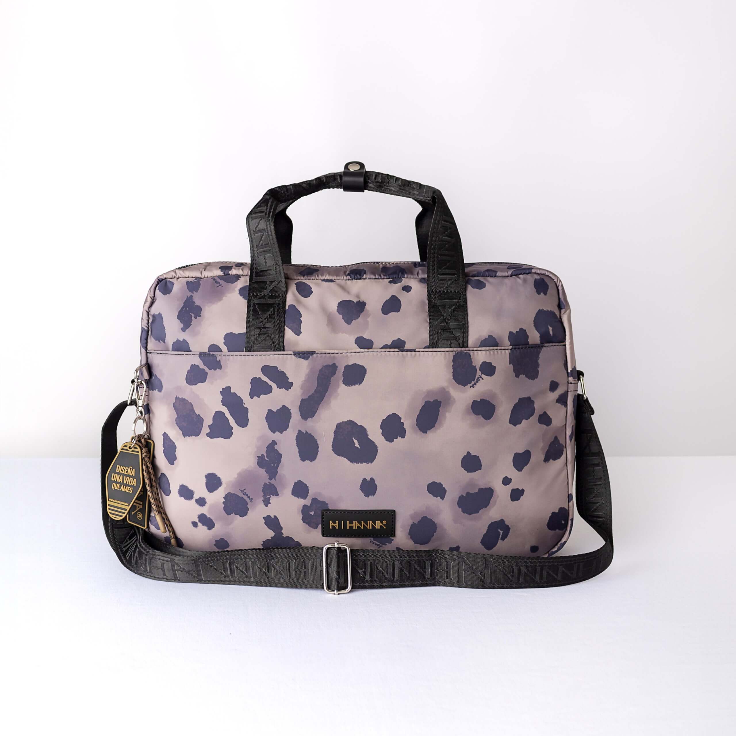 Alternative view of Maletin Ammy