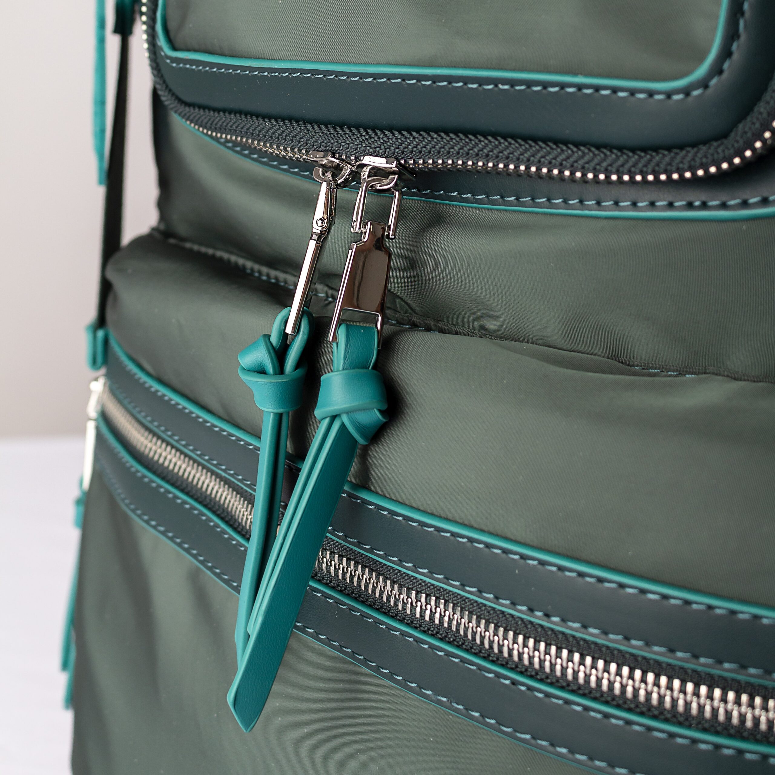 Alternative view of Mochila Matera Moana