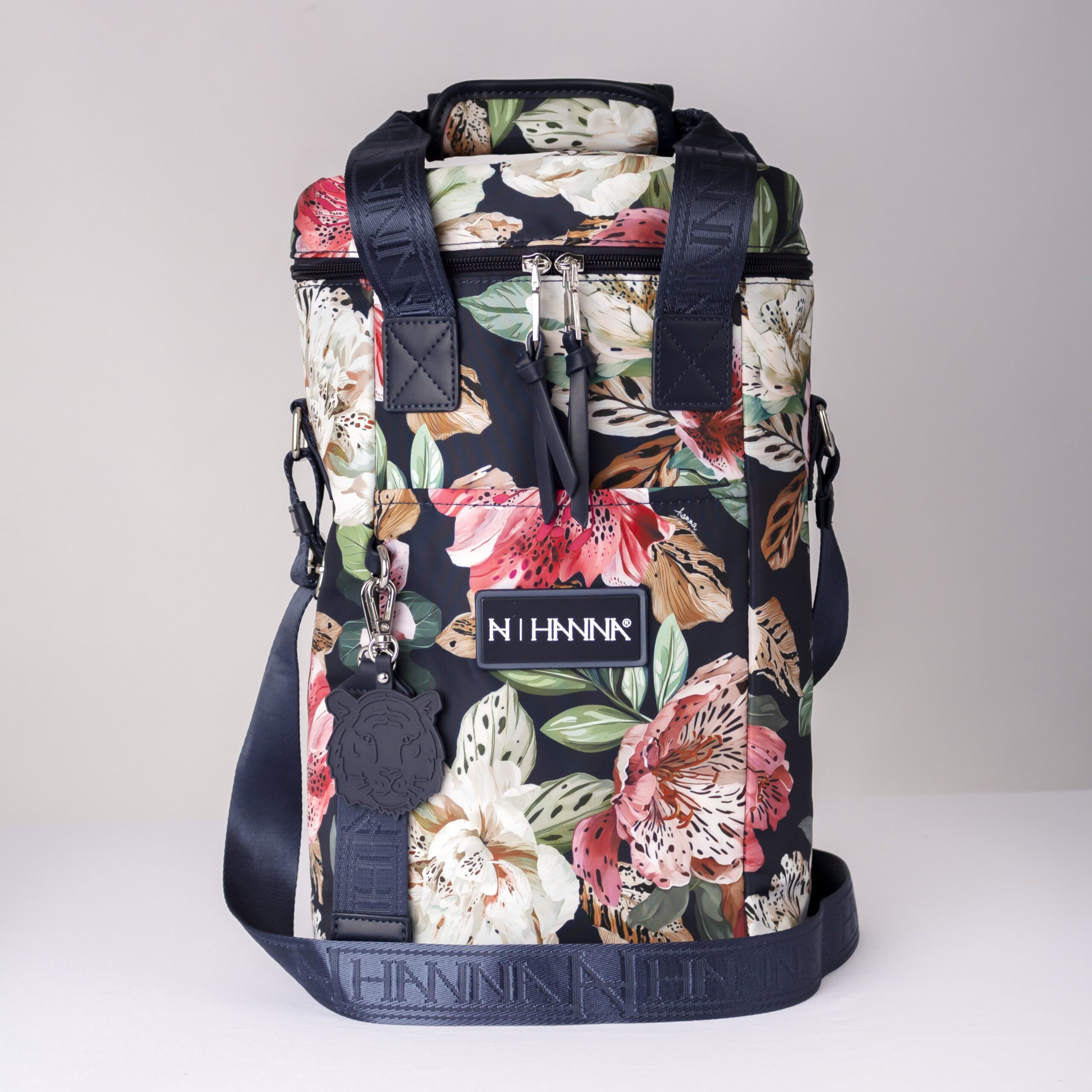 Matera Luchy Flores Atigradas