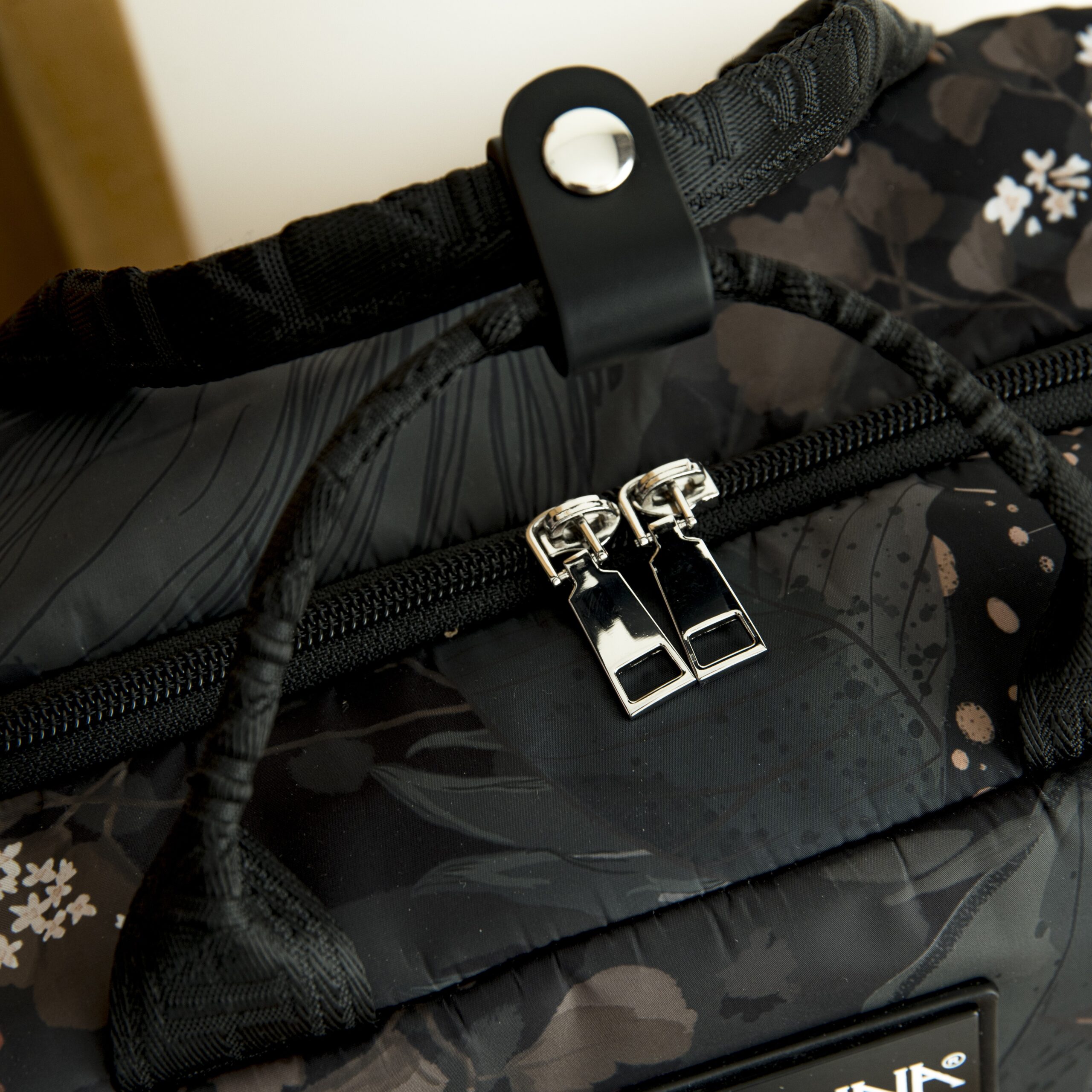 Alternative view of Fran Portacosmético