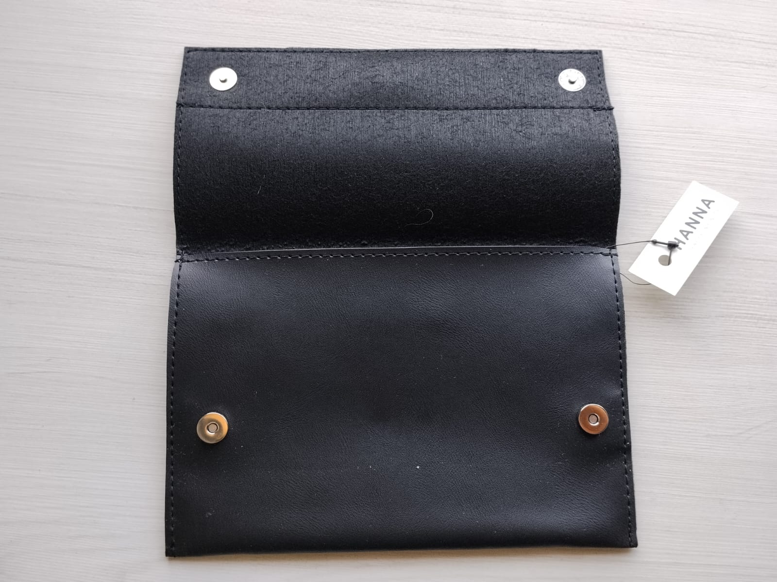 Alternative view of Sobre Mena